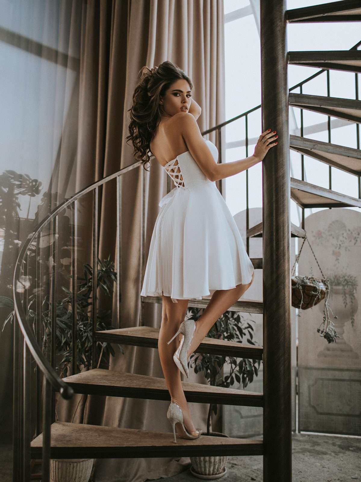 Open back lace-up corset detail — short summer party dress by GLOWSYOU